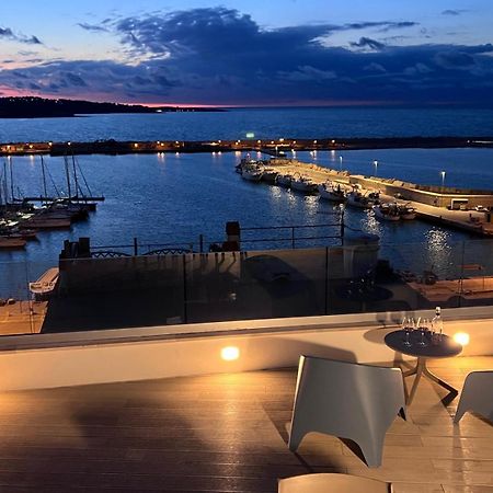 North Wind Luxury Home ヴィエステ エクステリア 写真